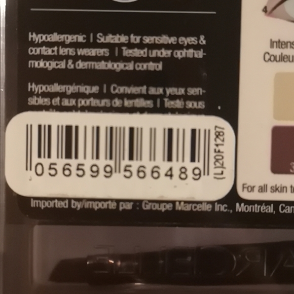 Makeup - Picture 7 of 7